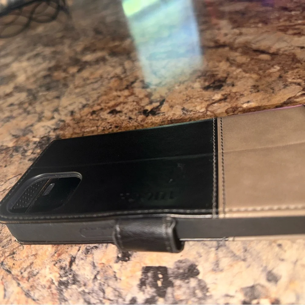 Black and Gray Wallet Case for Smartphones- iPhone 11 - Picture 4 of 4